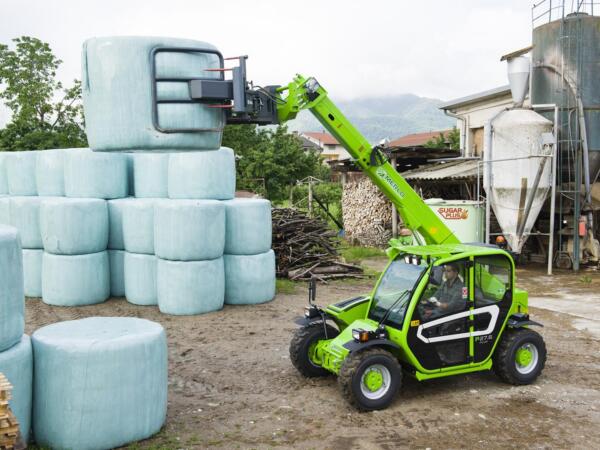 Merlo P27.6